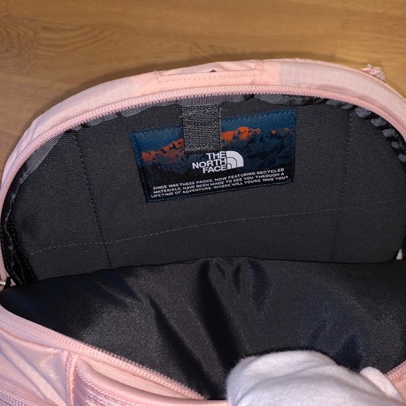 NWT The North Face Borealis Backpack, Gray/ Pink - Picture 9 of 13